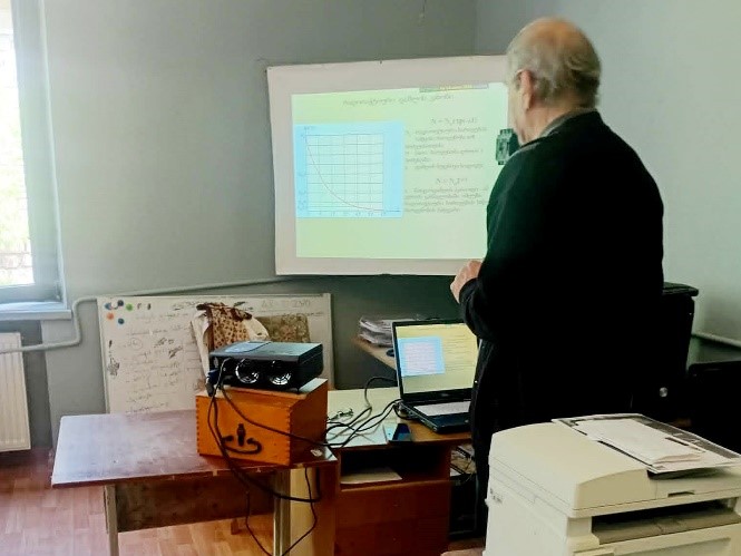 Visit to the Institute